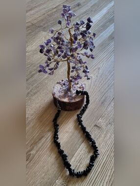 Obsidian Chip Stone Necklace